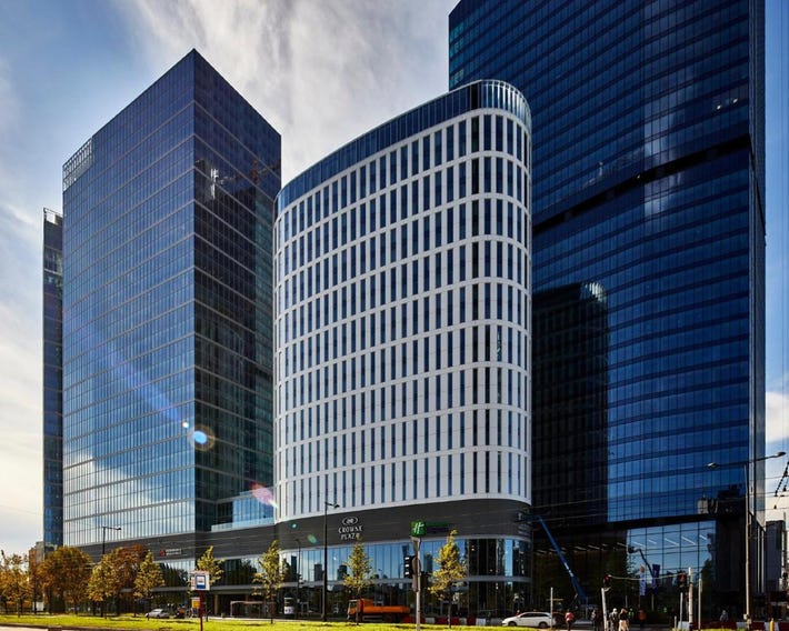 Holiday Inn Express Warsaw - The HUB