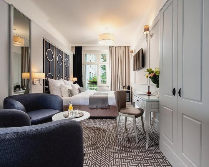 Amber Design Residence
