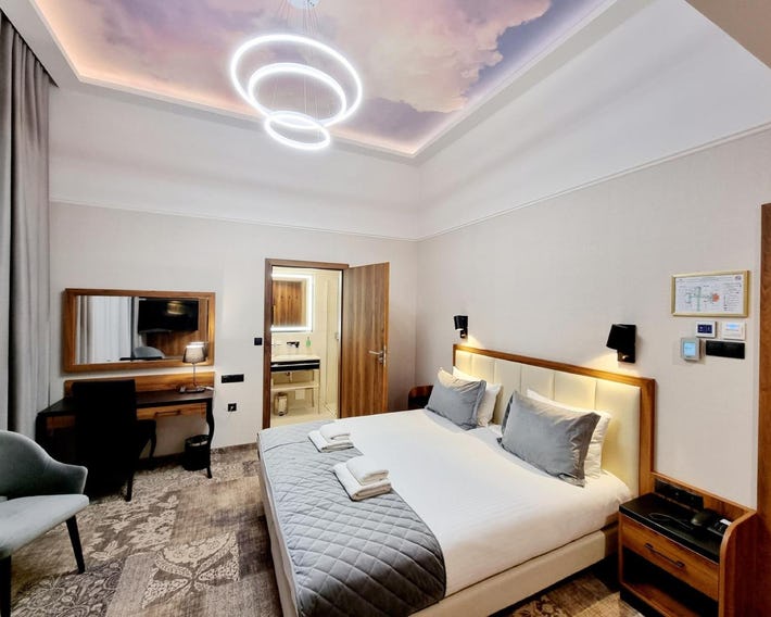 Sky Hotel Kraków