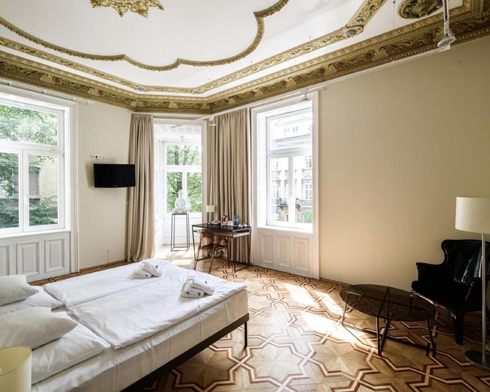 Home Hotel