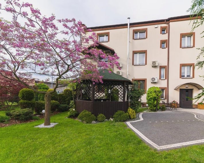 Astra Apartments