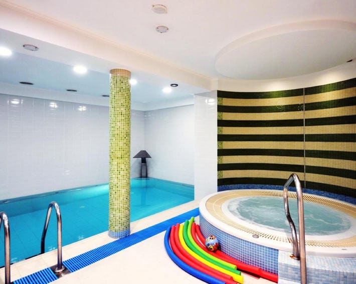 Bursztyn Resort