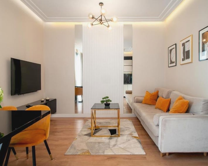 M&J Apartments - Garden Gates