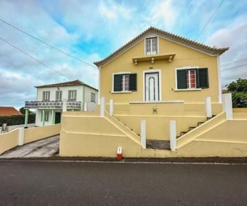 Luana House