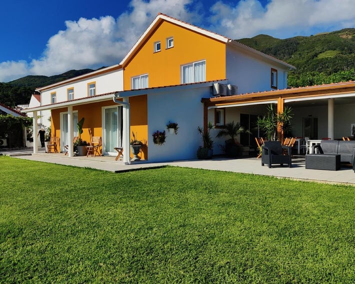 Casa d'Avó Guesthouse and Apartment