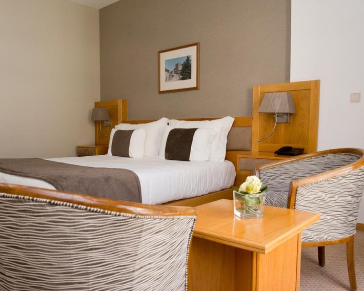 Hotel Rainha D. Amélia, Arts & Leisure