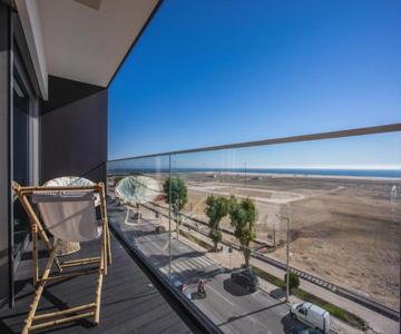 Ocean 52 by Rent4All