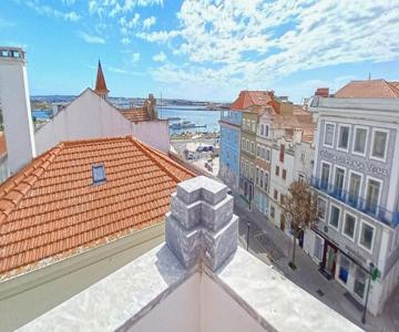 Figueira Penthouse by the Marina