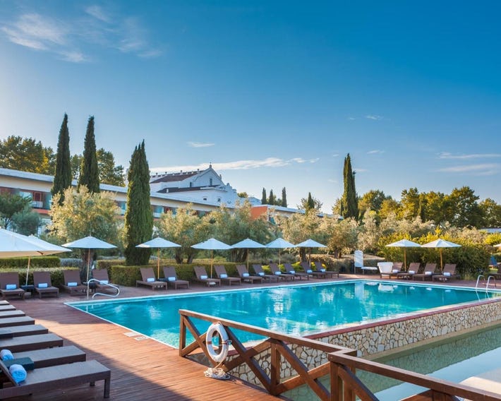 Convento do Espinheiro, Historic Hotel & Spa