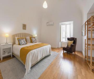Home near Evora's main square with private terrace