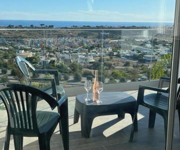 Ocean view by Charmes B