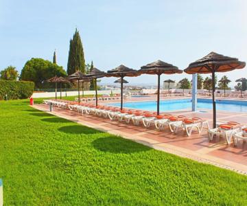 Cozy and Stylish Studio Apt - just 800m from the beach