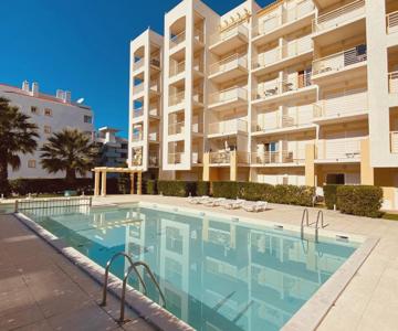 Vista - Shared Pool - 4 Guests - Albufeira