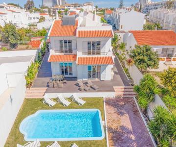 Large Villa - Private Pool - 6 Bedrooms