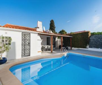 Villa Vitry by Intiholidays