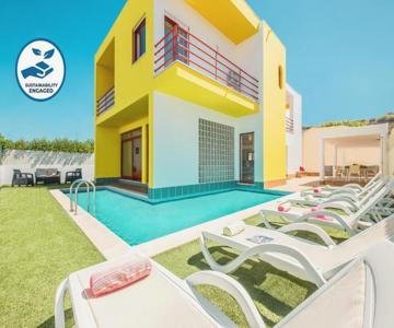 Villa Poseidon - com piscina aquecível e BBQ na Marina