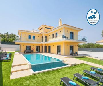 Villa Coral Bay - Moradia familiar com piscina aquecível e BBQ em Albufeira