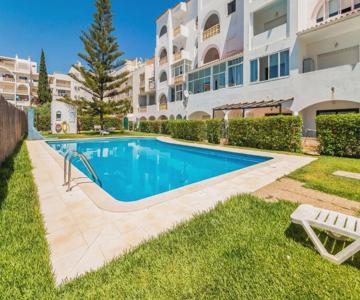 Areyas Pool By ALzira