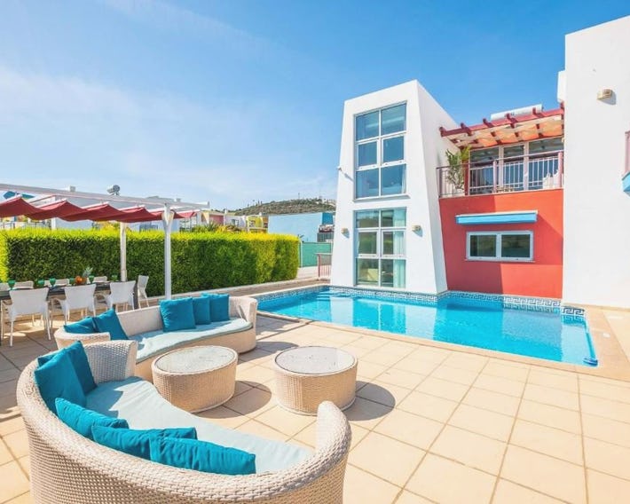 Villa Adaro - Large Luxury close to marina