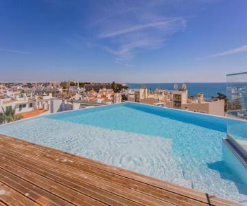 Dream Apartment W/Pool & Balcony by LovelyStay