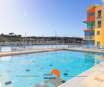 #202 Fully Equiped With Marina View And Pool