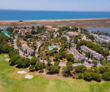 Victory Village Quinta do Lago - Spacious 2 Bed / 3 Bath Apartment