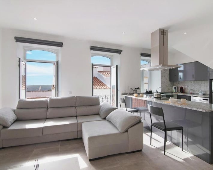 Traditional 3 bedroom apartment