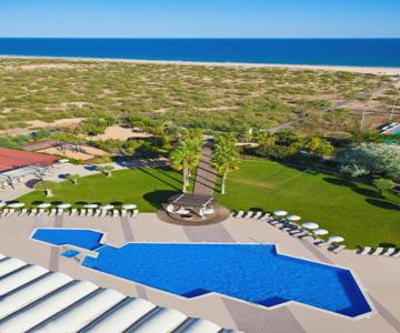 Ozadi Altura Beach Resort