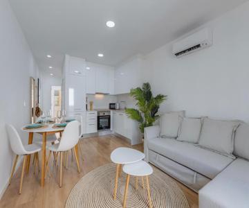 T2 Rosa Dos Ventos, A/c & Terrace - Casas & Papéis