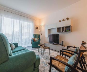Caravelas 2-Bedroom Apartment with Pool - 50m from the Beach