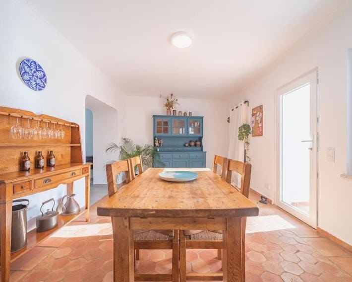 Peaceful, spacious & stylish, a real home!