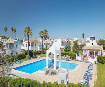Quinta Velha Oasis, Pool Resort