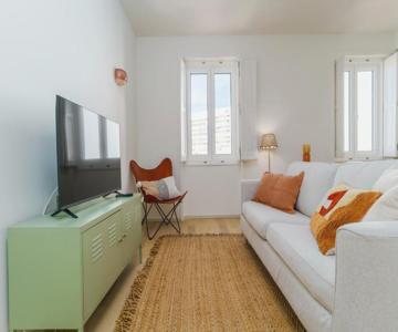 Modern & Cozy Faro Mercado Apt 21 by Lisbeyond