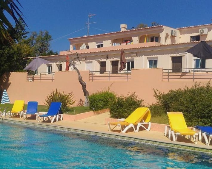 Falfeira Apartments