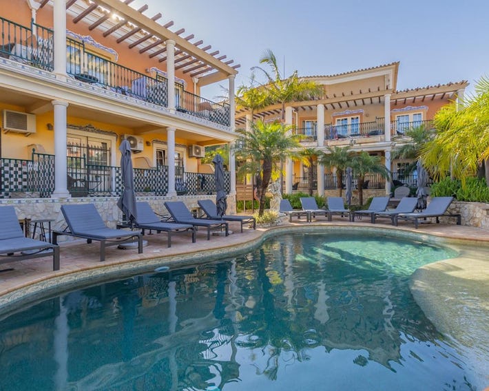 Charming Residence & Guest House Dom Manuel I Adults only