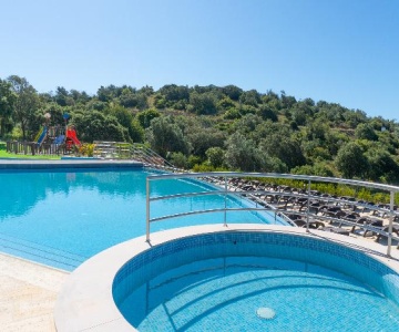 Vale da Ribeira Residences