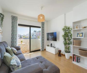 2 Minutes To Island Ferry, Pool, Free Parking