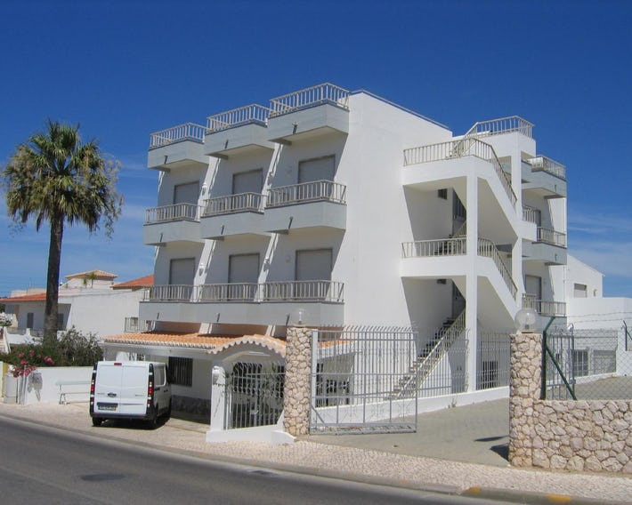 Residencial Campo-Mar by Umbral