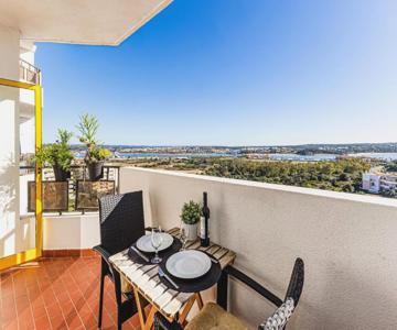 No More Snow, 300 m from the beach, king size bed, fast wi-fi