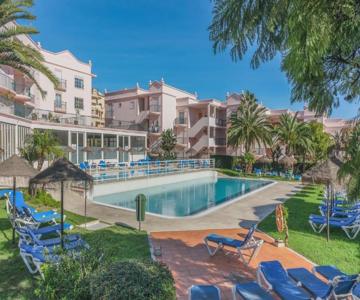 Luz Casas - St James 116, 2bed/2bath, Air Con, Shared Pool, Sea View