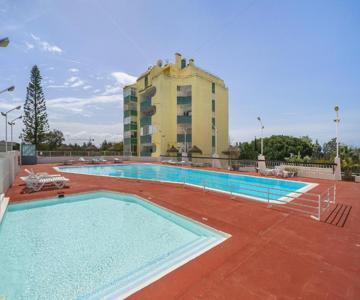 Amendoeiras Family Apartment