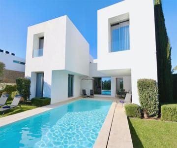 Villa BEA - Clever Details, Luxury, Golf views, Sleeps 10