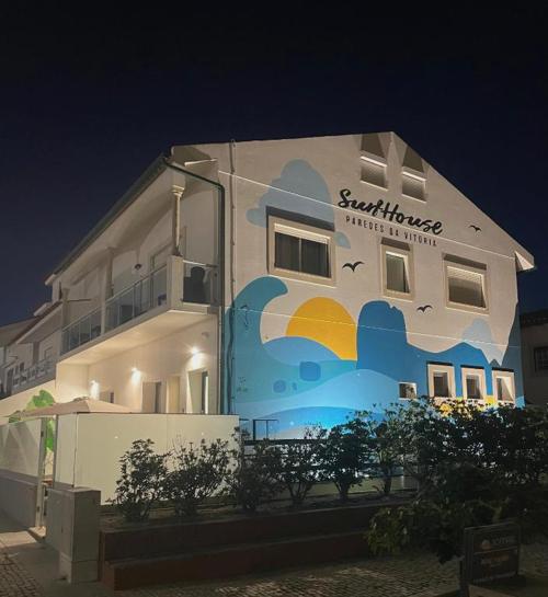 Paredes Surf House