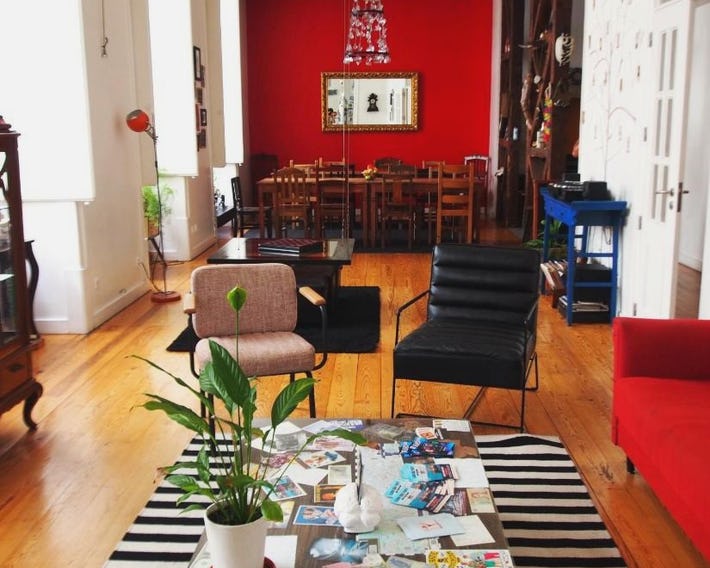 Living Lounge Hostel