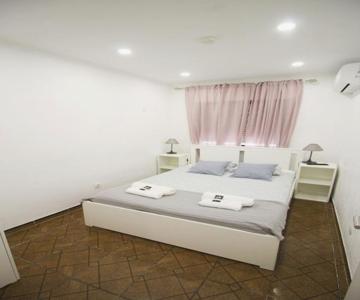 Oriente DNA Studios & Rooms