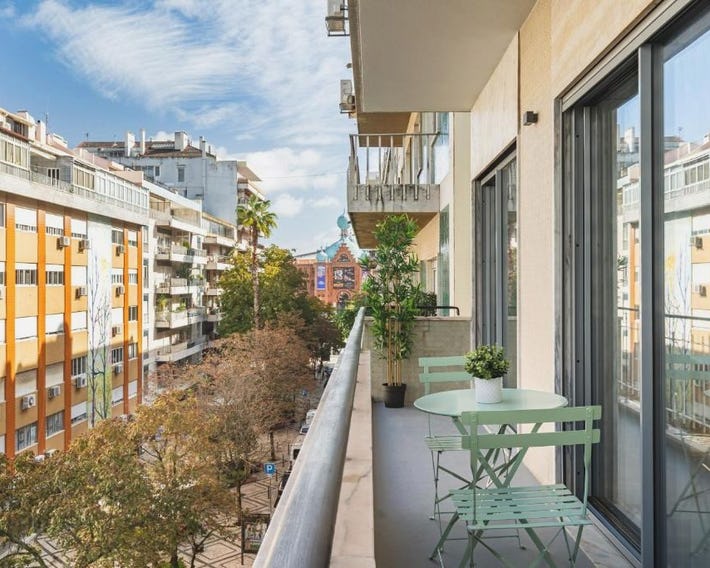 Succeed Campo Pequeno Apartments