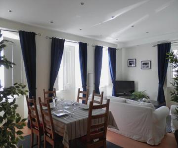 Cozy Apartment In Center
