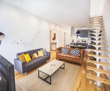 Cais Apartment River View by LovelyStay