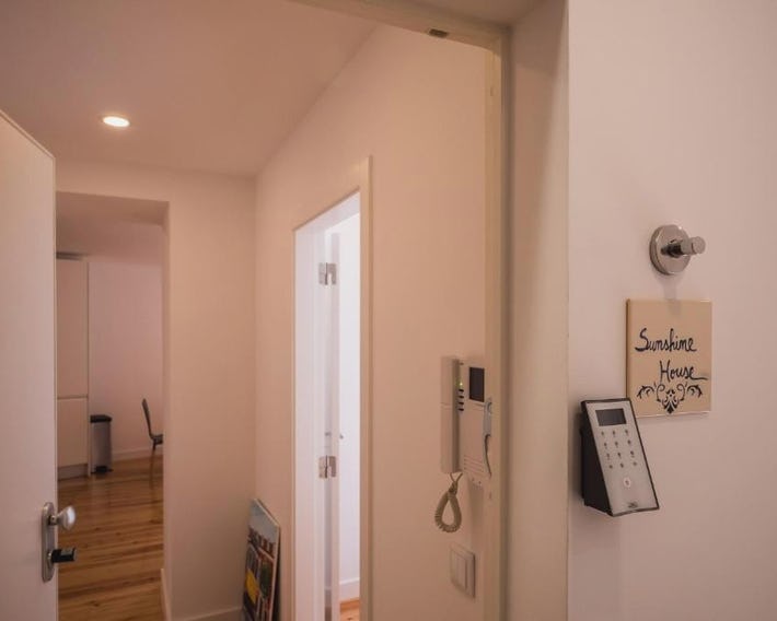 Sunshine House - Exclusive Apartment - Home By The Castle