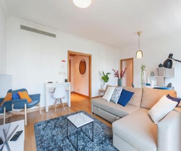 Central Orient Residence - Modern, spacious and sunny! By the river!